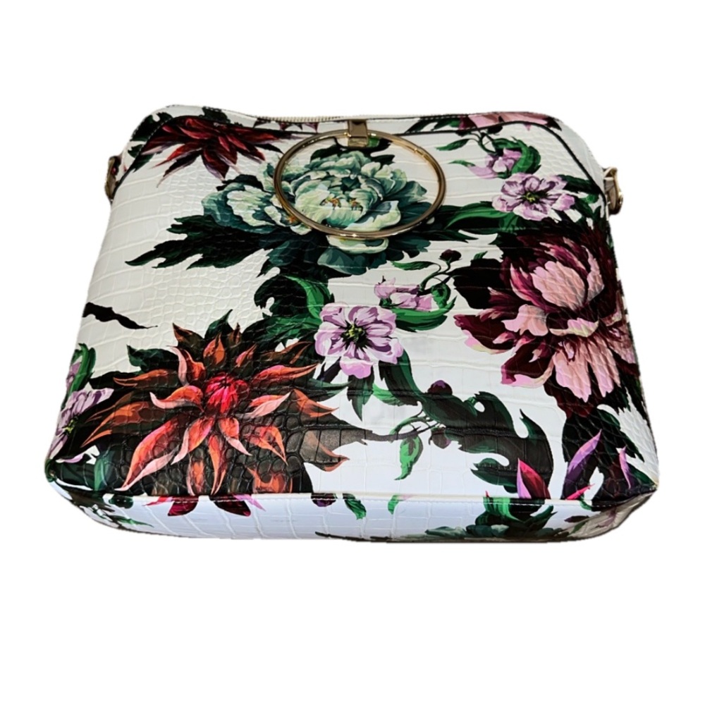 Ameri Mode White Floral Handbag NWT!